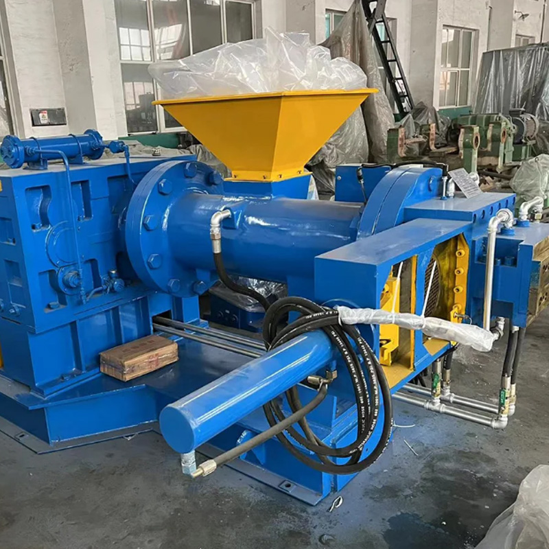 เครื่องกลั่น